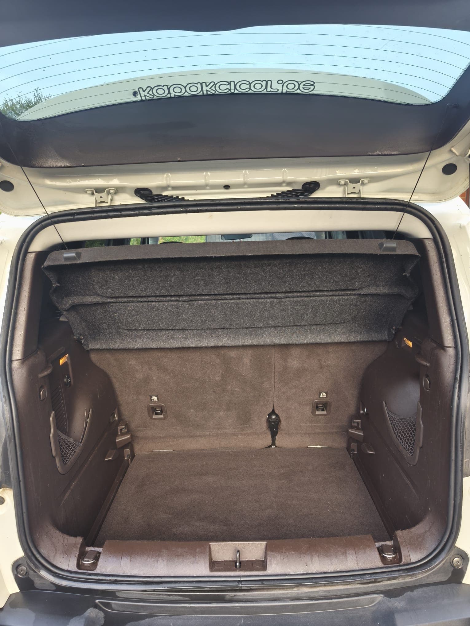 Véhicule valorisé après nettoyage auto à domicile à Colfontaine